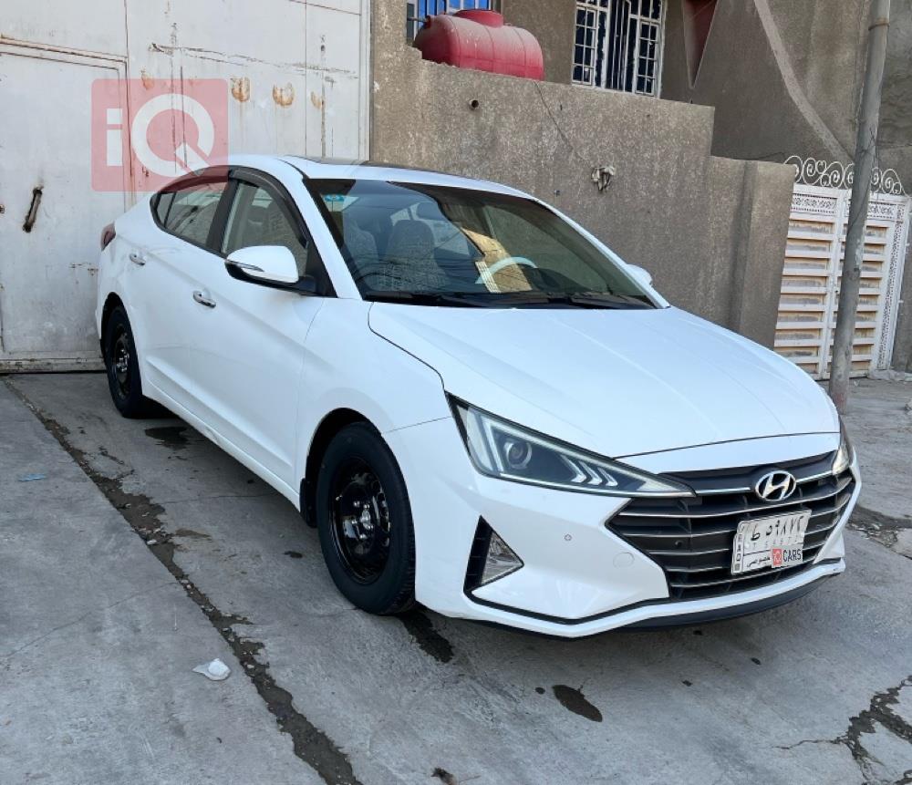 هيونداي النترا